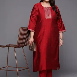 Varanga Plus Size Women Maroon Kurta-picture-32