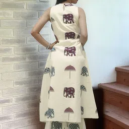 Anni Designer Women Ethnic Motifs Printed Regular Kurta with Palazzos image 3