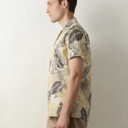 SELECTED HOMME Beige Regular Fit Printed Shirt image 3