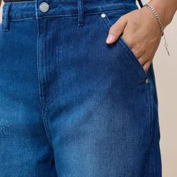 Bewakoof Men's Blue Baggy Fit Washed Cargo Mid-Rise Jeans image 4