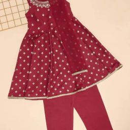 Akkriti by Pantaloons Girls Bright Rose Embroidery Kurta Sets-picture-35