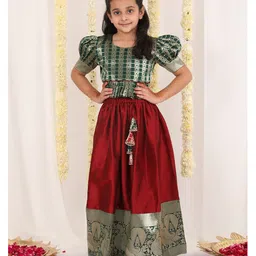 JBN Creation Puffed Half Sleeves Peacock & Flower Motif Foil Embellished South Indian Style Pavda Pattu Lehenga Set - Green & Maroon-picture-11