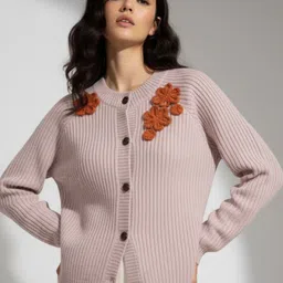 Outzidr Women Ribbed Cardigan with Applique Detail-picture-34