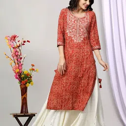 Wawlooks Floral Printed Round Neck Straight Thread Work Kurta-picture-24