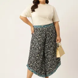 theRebelinme Black Printed Relaxed Fit High Rise Plus Size Culottes image 4
