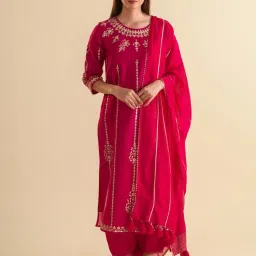 Kameez By Pooja Magenta Kurta With Pant And Dupatta image 4