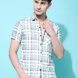 Voroxy Men New Spread Collar Tartan Checked Cotton Casual Shirt image 1