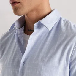 Calvin Klein Jeans Men Slim Fit Textured Spread Collar Pure Cotton Casual Shirt image 3