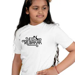 Chombooka Kids Typography Printed Monochrome Applique T-shirt image 4