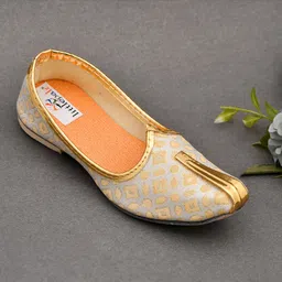 Little Palz Abstract Embroidered Slip On Mojaris - Golden image 3