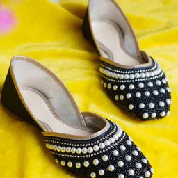 Froh Feet Women Embellished Ethnic Mojaris Flats-picture-40