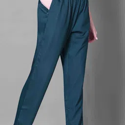 Women Basket Women Ethnic Motifs Embroidered Regular Thread Work Kurta Set With Dupatta image 4