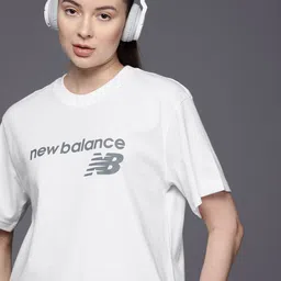 New Balance Women Brand Logo Printed Relaxed Pure Cotton T-Shirt-picture-35