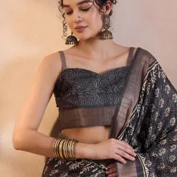 Saree Mall Black Printed Sarees With Unstitched Blouse image 5