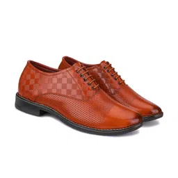 BERSACHE Men Printed Leather Oxfords image 1