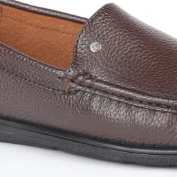 V8 By Ruosh Men's Lyon Brown Loafers image 5
