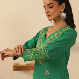 House of Chikankari Green Cotton Chikankari Long Sleeves Kurtas image 5