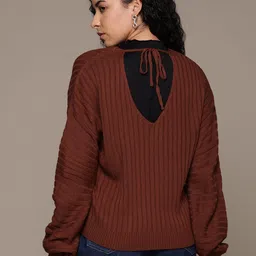 The Roadster Lifestyle Co. Acrylic V-Neck Pullover image 2