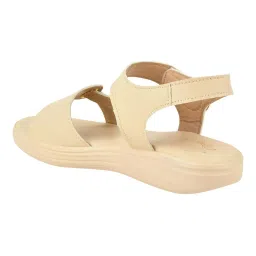 Shoetopia Kids Beige Casual Sandals image 5