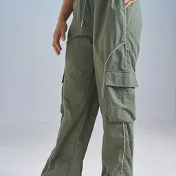 Street By Tokyo Talkies Women Solid Mid-Rise Straight Fit Cargos Trousers image 2