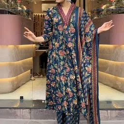 GoSriKi Women Floral Printed Panelled Thread Work Kurta with Trousers & With Dupatta image 3