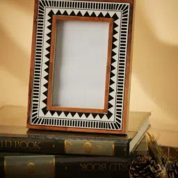fabindia home Fabindia 'Trushita' Black & Brown Mdf Photoframe - Set of 1-picture-31