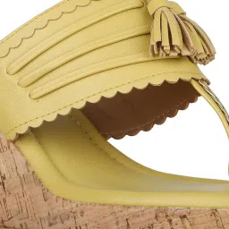 Inc.5 Women's Yellow Toe Ring Wedges image 5