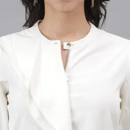 Latin Quarters Ivory Top image 5