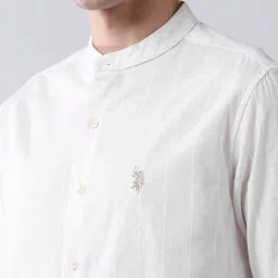 U.S. Polo Assn. Denim Co. White Cotton Regular Fit Striped Shirt image 5