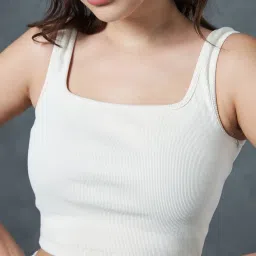 Bewakoof Off White Crop Top With Joggers image 5