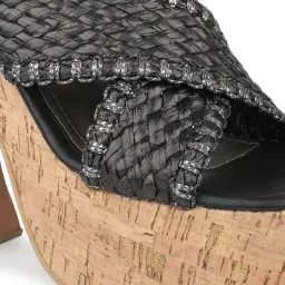 Inc.5 Women's Black Cross Strap Sandals image 5