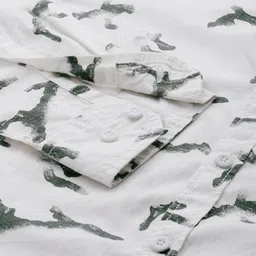 Roadster Men White & Green Regular Fit Printed Sustainable Casual Shirt image 3