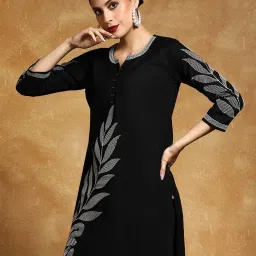 Varanga Black Kurta image 5