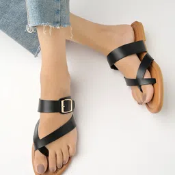 Shoetopia Strap Detailed Buckle Closure Sandals - Black-picture-18