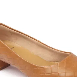 Carlton London Textured Block Pumps image 2