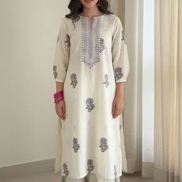 Aaghnya Floral Printed V-Neck Three-Quarter Sleeves Straight Kurta With Palazzos-image-73