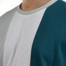 celio Celio* Green Regular Fit Colour Block T-Shirt image 5