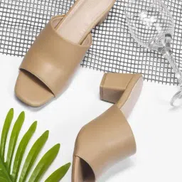 Clog London Women's Beige Casual Sandals-picture-26