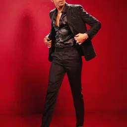 Vastramay Black Regular Fit Embellished Blazer image 5