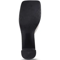 Catwalk Women's Grey Casual Sandals image 5