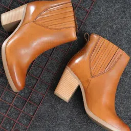 Hoversoul Women's Ronya Tan Chelsea Boots-picture-39