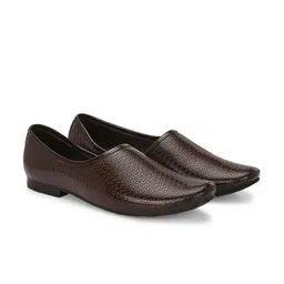 Vellinto VELOS Men Textured Pointed Toe Mojaris image 3