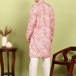 FUBAR Men Printed Regular Pure Cotton Kurta with Pyjamas image 2
