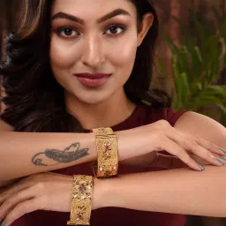 Saraf RS Jewellery Set Of 2 Gold Plated Multi stone Studded Antique Bangles image 5