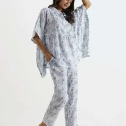 Say White Cotton Regular Fit Printed Night Suit image 4