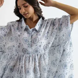 Say White Cotton Regular Fit Printed Night Suit image 5