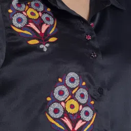 SHAYE Black Cotton Embroidered Shirt image 5