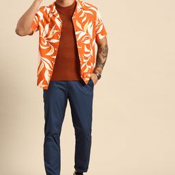 United Colors of Benetton Men Slim Fit Chinos-picture-36