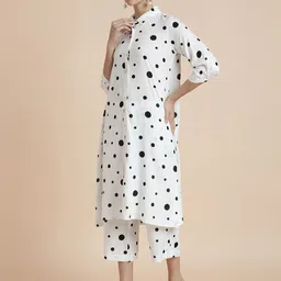 BLACK & BLAH BLAH Geometric Printed Shirt Collar Straight Kurta With Trousers image 5