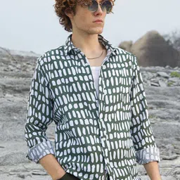 Campus Sutra Men Comfort Opaque Printed Casual Shirt-picture-14